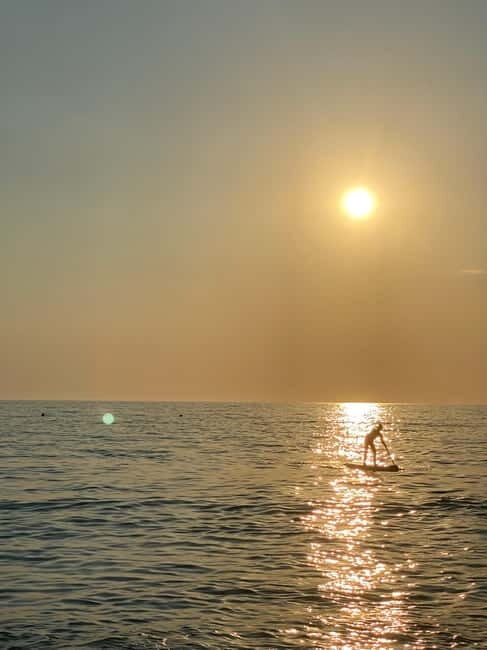 Sunset kayak/Sup tour - Lukova tiny caves and Secret beaches - Exploring Tiny Caves and Hidden Beaches