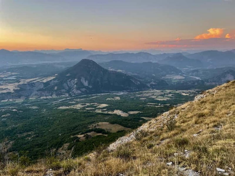 Sunset on Gâche mountain - Panoramic view of the Alps - Who Should Consider This Tour?