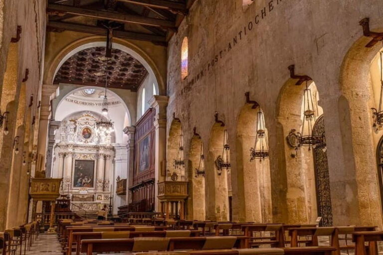 Syracuse: Cathedral entrance ticket with VR viewer experience - Benefits of the Experience