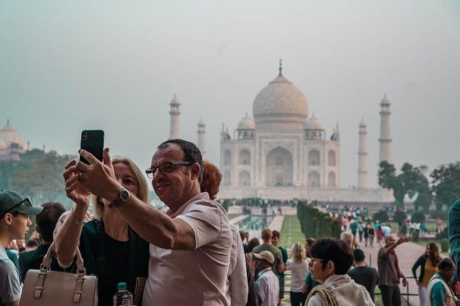 Taj Mahal Agra Tour by Gatimaan Express Train - Introduction