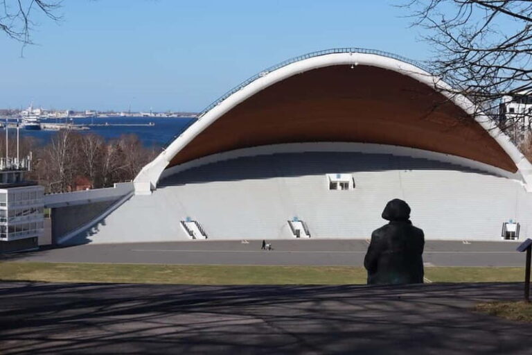 Tallinn: Behind the Iron Curtain Soviet Secrets Guided Tour - Who Would Love This Tour?