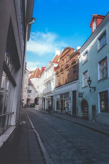 Tallinn Exclusive Pub & Bar Crawl - Free Drink, Local Guide - A Closer Look at the Tallinn Pub & Bar Crawl