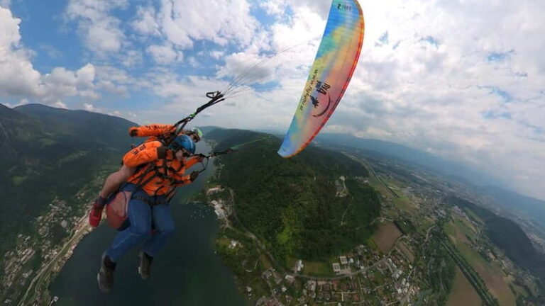Tandem flight: Paragliding panorama tandem flight - What to expect from the Gerlitzen paragliding experience