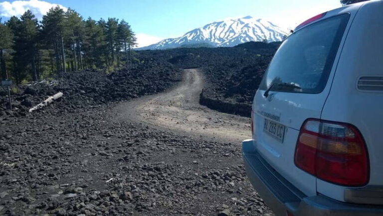 Taormina: Etna off-road 4x4 - The Scenic Drive and Practicalities