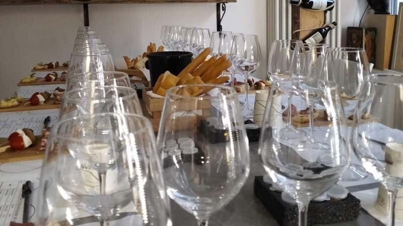 Tasting of local white wines - Who Will Love This Tour