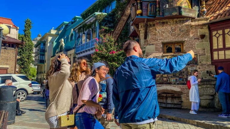 Tbilisi: City Highlights Guided Walking Tour - The Guides: Knowledge, Enthusiasm, and Local Insight