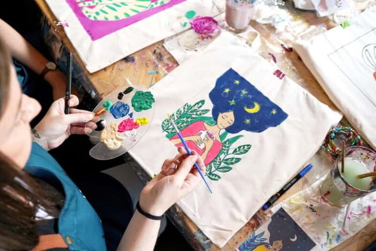 Tenerife: Paint and wine Event - Why You Should Consider This Experience