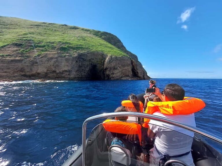 Terceira Island:Ilheus das Cabras -Boat Trip - The Highlight: Ilhéus das Cabras