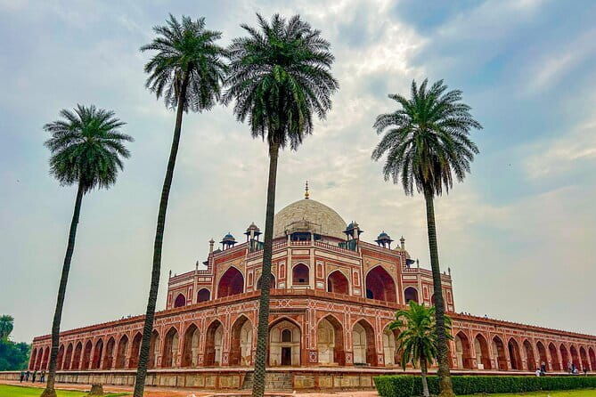 The Best of Old and New Delhi: Full-Day Private Exploration - Exploring Delhi: A Complete Look at the Best of Old and New Delhi