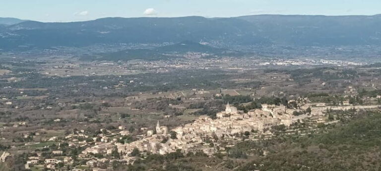 The Luberon: Visit the hilltop villages by electric bike - Why This Tour Stands Out