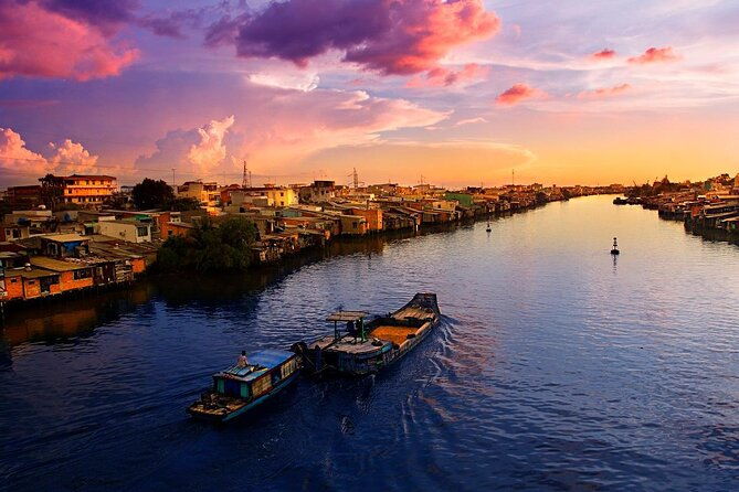 The Mekong Silk Island Guided Cruise (Private tour) - Setting Off from Phnom Penh’s Riverside