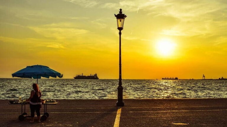 Thessaloniki: Private Custom Night Tour with Local - The Practicalities of the Tour
