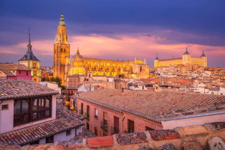 Toledo: A Night and Touristic Tour Through Cinema - Who Will Love This Tour?