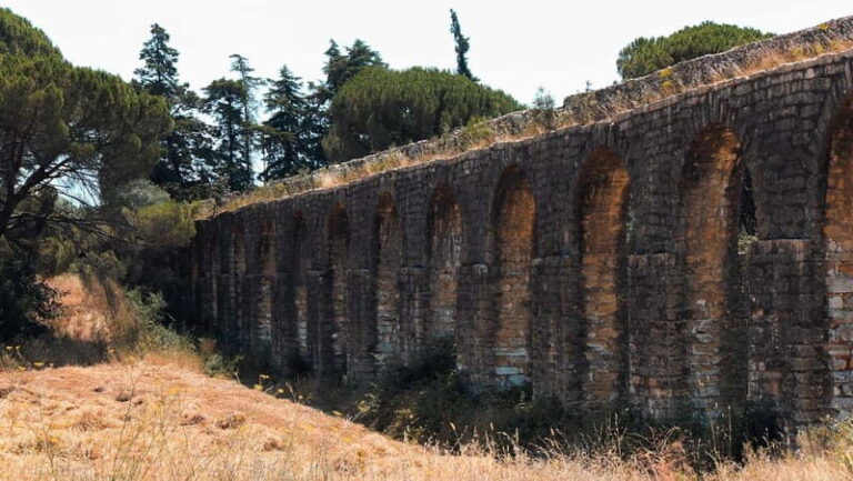 Tomar private guided city tour - Visiting the Convent of Christ