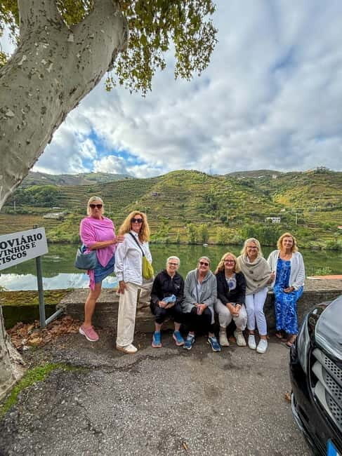 Tour Premium no Douro: Vinho, Cruzeiro e Comida Tradicional - The Itinerary in Detail
