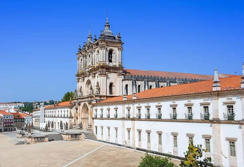 Tour to Fátima, Nazaré and Óbidos - LUXURY SEDAN - Practical Details and Tour Value