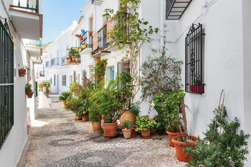 Tour to Nerja's Caves, Nerja city and Frigiliana - What to Bring and Tips for the Day