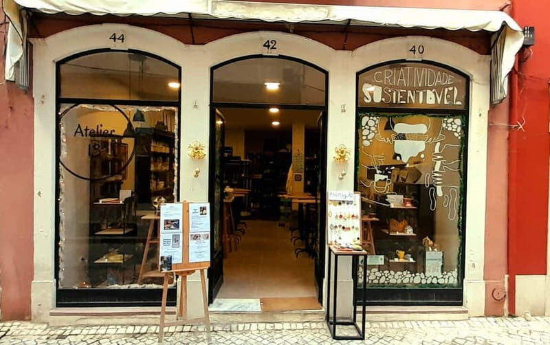 Traditions and Shopping in Coimbra Old Town Tour - An In-Depth Look at the Coimbra Old Town Tour