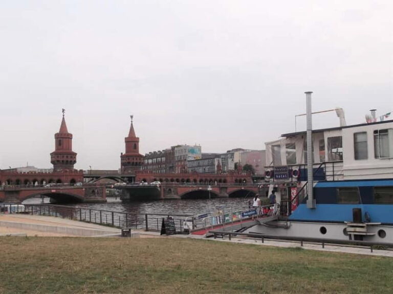 Tranfer with small or Bigger introduction Tour Berlin - What’s Included and How It Adds Value