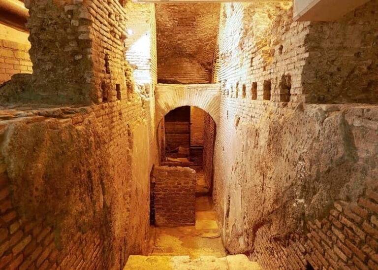 Trevi Fountain Tour: Explore Ancient Aqueduct & Roman Ruins - The Practical Details