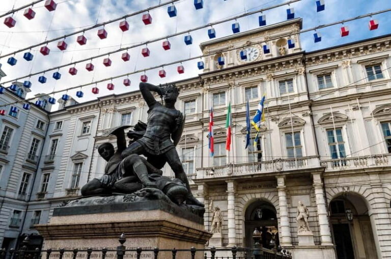 Turin: Royal Palace, Chapel and Armory Private Tour - Practical Tips for Visitors