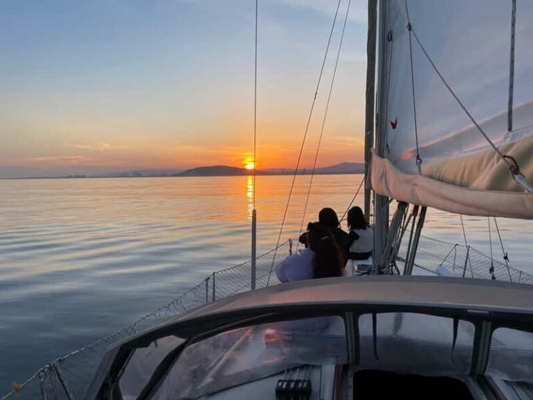 Un voilier entier avec capitaine pour vous et vos amis - What to Expect From the Sailing Trip