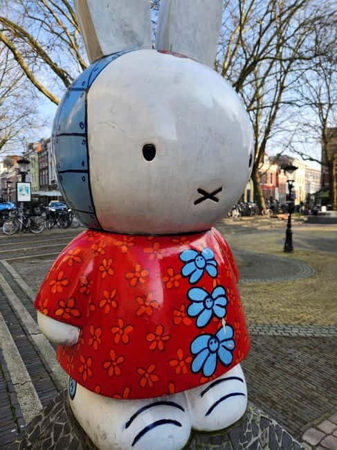Utrecht: Family-Friendly Walking Tour with Guide - The Itinerary in Detail