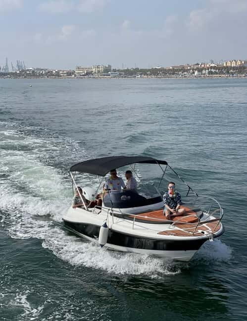 Valencia: Boat rental without license - What’s Included and What’s Not? A Clear Breakdown