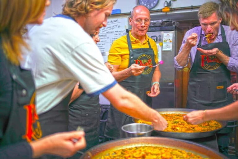 Valencia: Traditional Paella Cooking Class and Dinner - Why This Cooking Class Offers Great Value