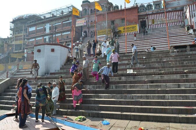 Varanasi Spiritual Walk: Explore Temples, Ghats & Sacred Sites - Exploring Varanasi Through a 3-Hour Spiritual Walk