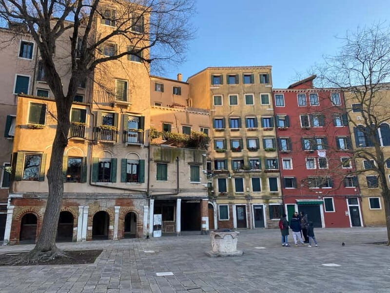 Venice: Cicchetti, Spritz, and Wine Tour in Ghetto Ebraico - What to Expect on the Tour