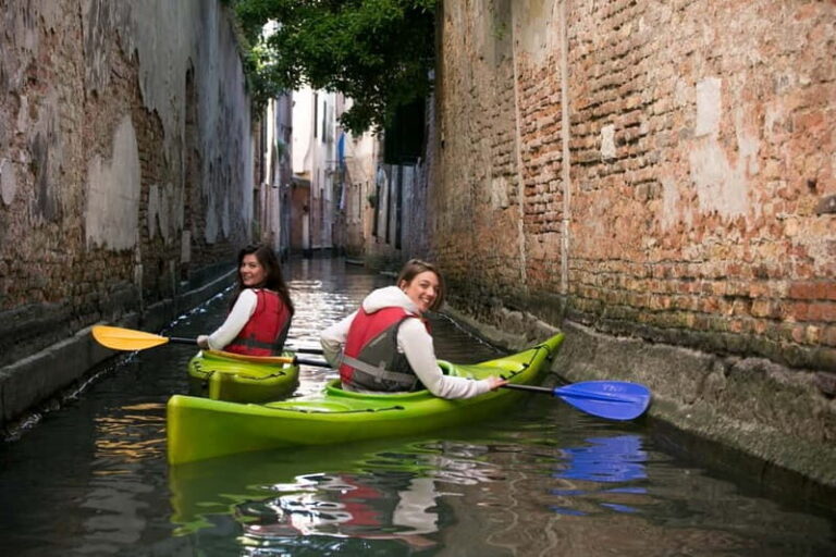 Venice: Guided Canal Kayak Tour at Day, Night, or Sunset - What to Expect from the Experience
