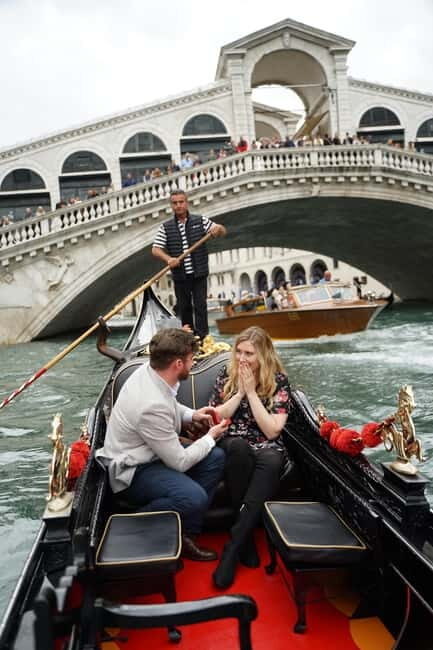 Venice: Photo Session in a Gondola - The Itinerary: What to Expect from the Tour