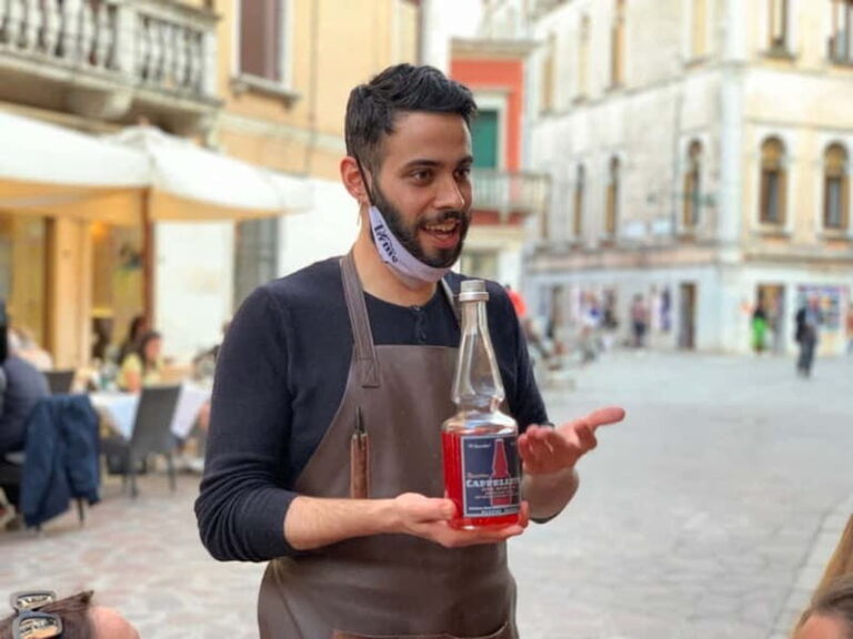 Venice: Spritz Walking Tour with 4 Spritzes and Local Tapas - Practical Details