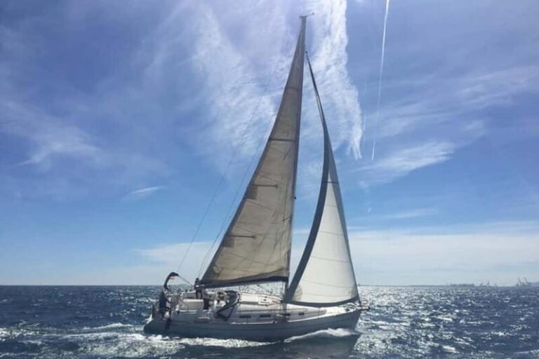 Vermouth on Catamaran: A Gastronomic Experience in Barcelona - What’s Included and What’s Not