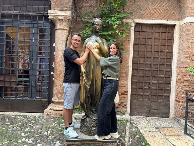 Verona: Street Food Tour and City Guided Sightseeing - Why This Tour Works for Different Travelers