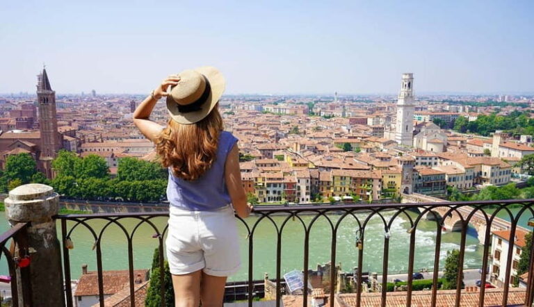 Verona: Walking Sightseeing City Tour with Local Guide - Practical Details and What You Get