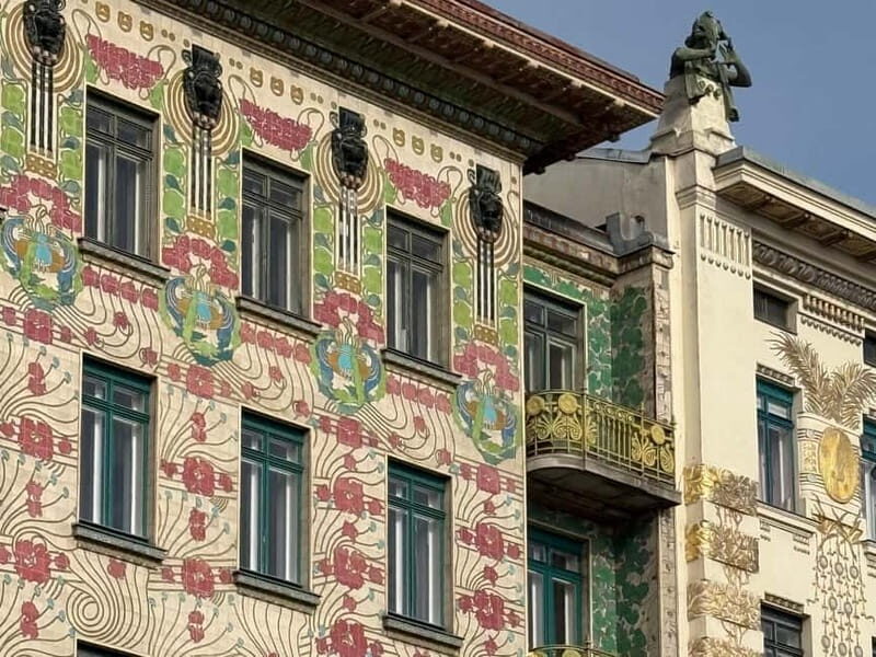 Vienna: a walk through art and architecture in the early 1900s - The Value and Pricing