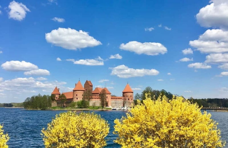Vilnius: Half-Day Sightseeing Tour to Trakai - The Scenic Drive: Vilnius to Trakai
