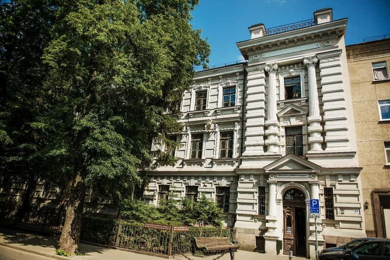 Vilnius: KGB Museum and Museum of Occupations Tour - Why This Tour Is Worth It