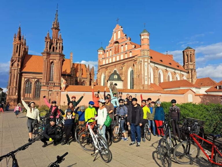 Vilnius: Private City Bike Tour of Vilnius Highlights - A Closer Look at the Itinerary