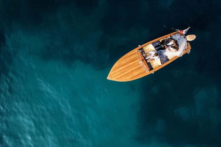 Vintage boat tour of Marseille for couples (5h) - The Value of this Tour: Why It’s Worth It
