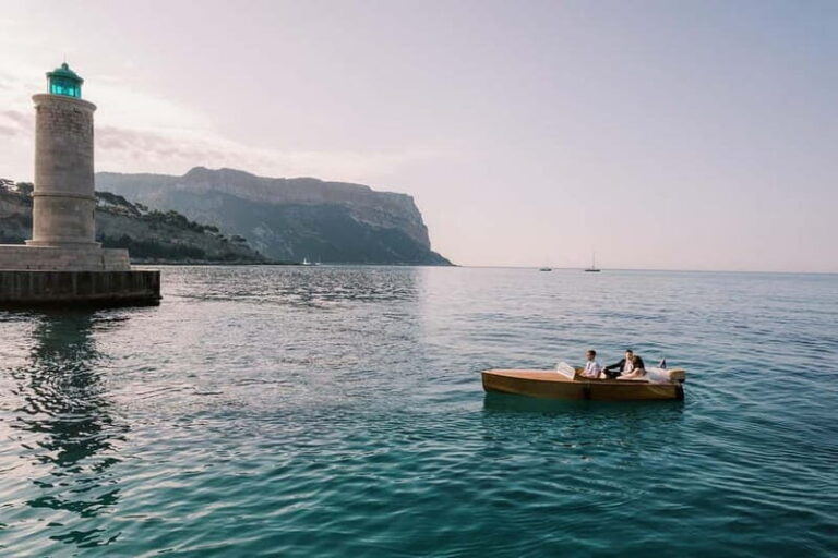 Vintage sunset boat tour of Marseille for couples (2h) - Why Youll Love the Vintage Sunset Boat Tour in Marseille
