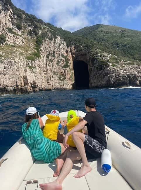 Vlorë: Private Boat Tour to Sazan - Haxhi Ali Cave-Karaburun - Exploring Sazan Island