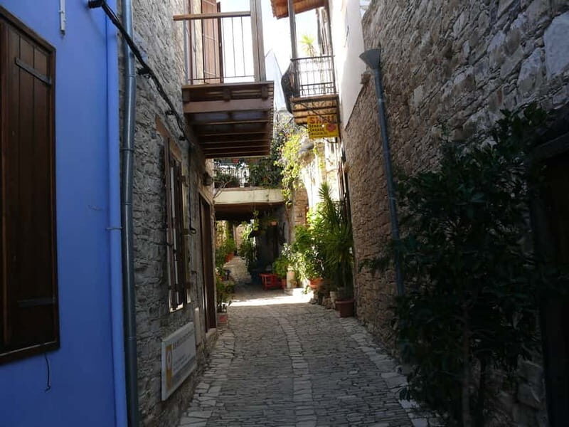 Walk around Pano Lefkara village and Lefkara lake - The Scenic Walk by Lefkara Lake