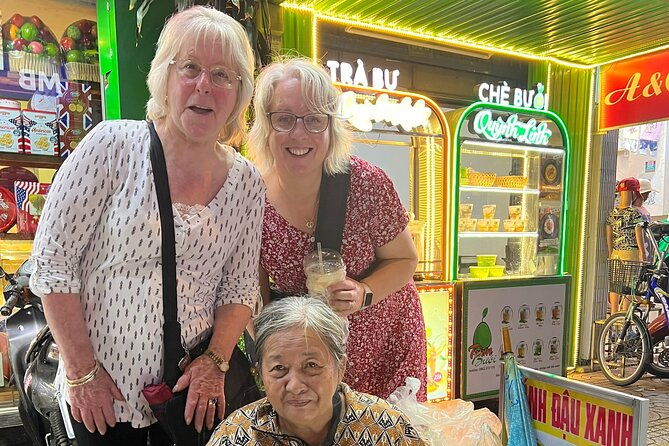 Walking street food tour - The Itinerary in Detail