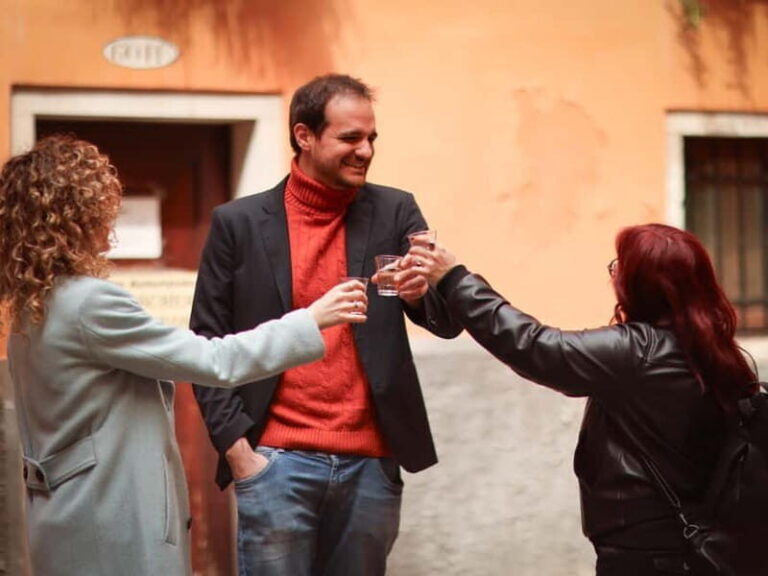 Walking Tour in Venice Rialto with Tastings and Stories - A Closer Look at the Experience