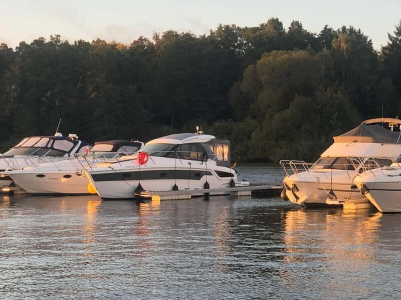 Waren (Müritz): Fun Cruise motor yacht with skipper - 4 hours - The Itinerary: What You Can Expect