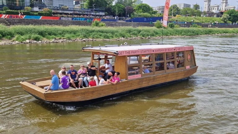 Warsaw: Private Cruise on the Vistula River - The Experience: A Closer Look at the Vistula River Cruise