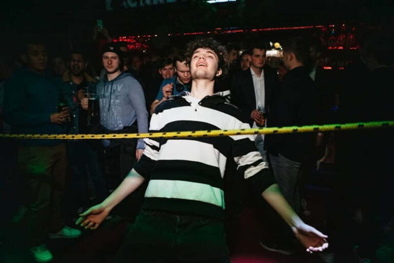 Warsaw: Pub Crawl with Optional 1-Hour Open Bar - Who Will Love This Tour?